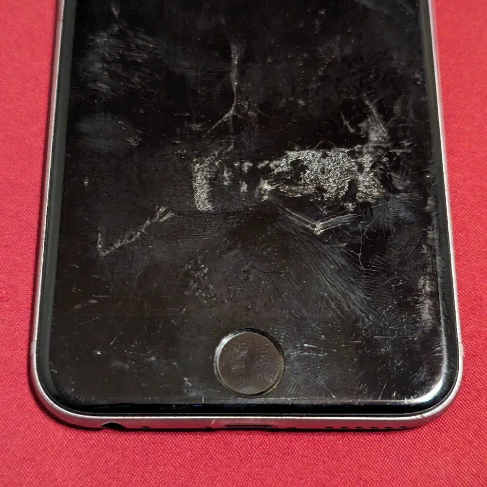 iPhone 6 (A1586) - 16 GB #47 (For parts)***